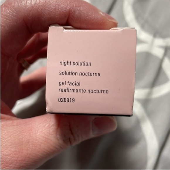 Mary Kay timewise night solution for dry to oily skin - Picture 6 of 6